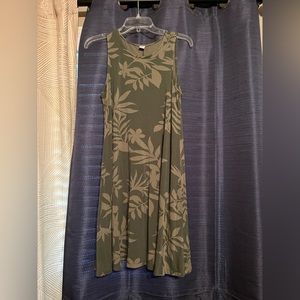 Old Navy dress - size M